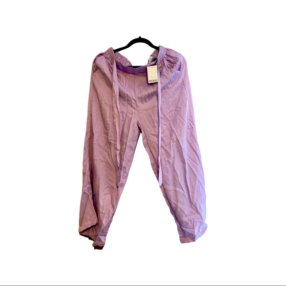 Beautiful pants for summer by DeFacto